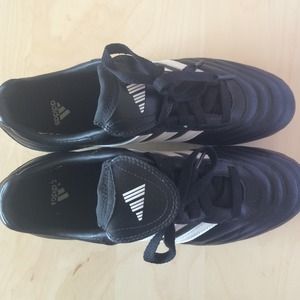 Adidas Women soccer cleats.