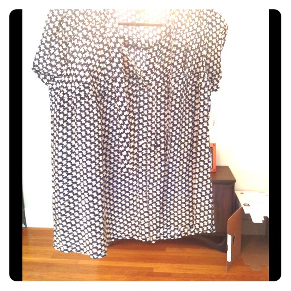 Tie-Neck Librarian top. Navy Blue print.