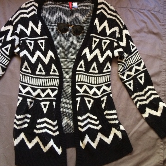 Black and White Print Sweater