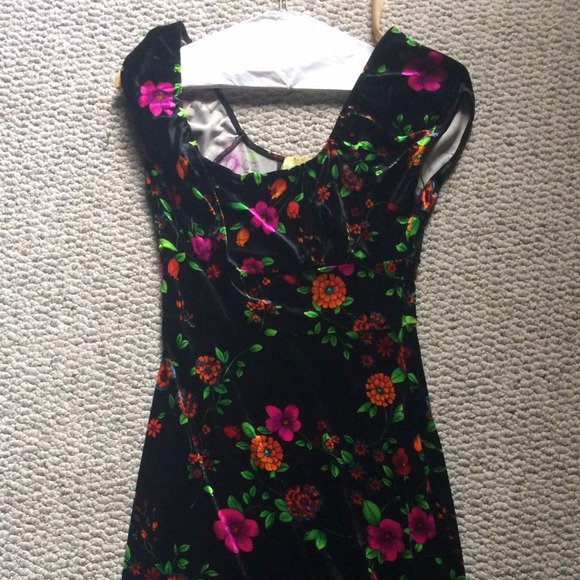 Betsy Johnson Party Dress - Picture 1 of 3