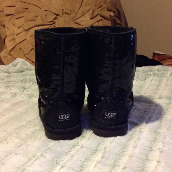 Sequin+Uggs 50% off UGG Boots - BUNDLE* Sequin Uggs/Camo Sperry/Blue Seq Sperry ...
