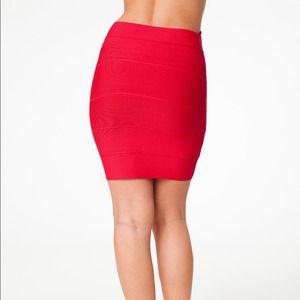 Bcbg maxazria power skirt
