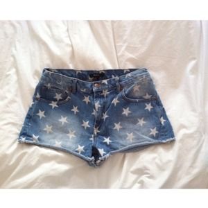 FLASH SALE High waist star shorts
