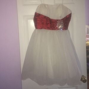 Narianna Red and White dress