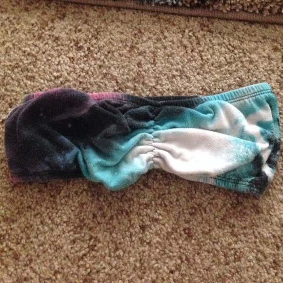 Forever 21 galaxy bandue