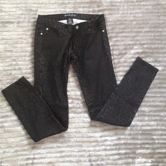 Pants - Picture 2 of 4