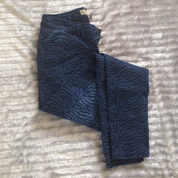 Pants - Picture 2 of 4