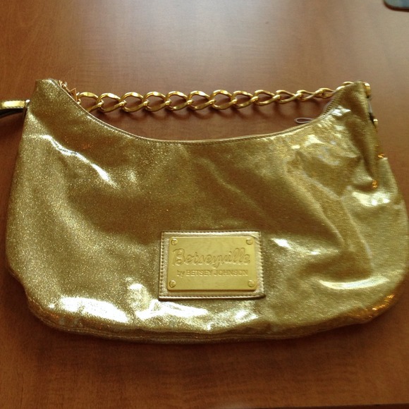 Glitzy gold chain betseyville purse