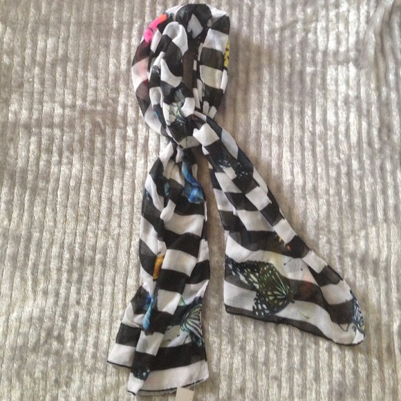 Scarf