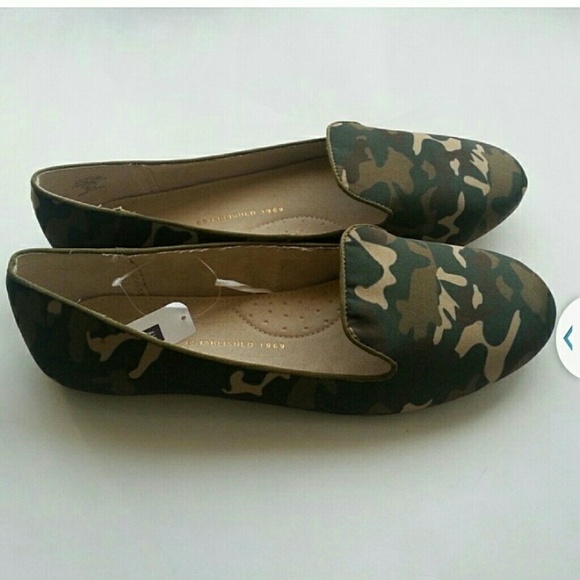 Gap loafers