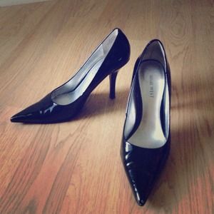 Nine West Honore black patent leather pumps size 7