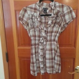 White/brown/red plaid shirt