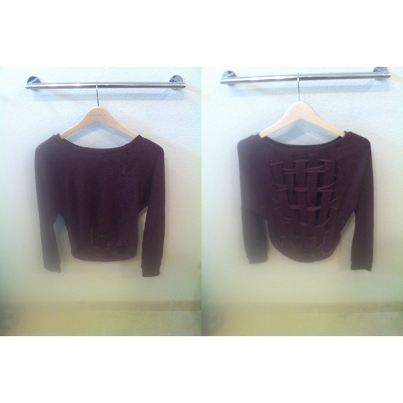 New OBEY maroon sweater