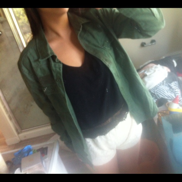 Army green jacket from urban outfitters - Picture 2 of 2