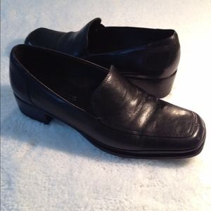 Liz Claiborne loafer style shoes was $19