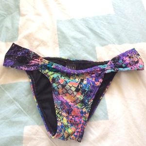 Billabong bikini bottom