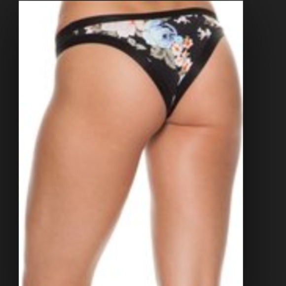 ❌Traded❌Volcom 2014 part of me bottoms - Picture 2 of 4