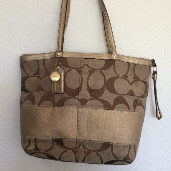 Coach purse.