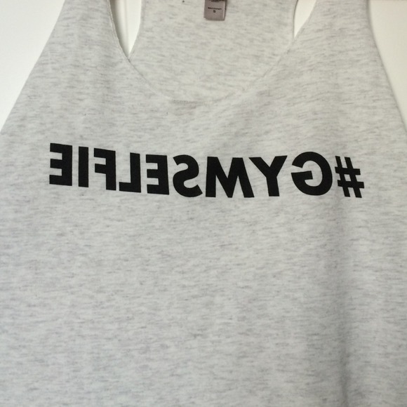 NWOT Mirror #GYMSELFIE Gray Racerback Workout Tank - Picture 2 of 4