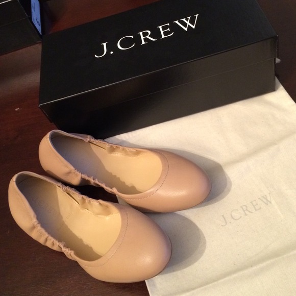 J. Crew Shoes - ⭐️HOST PICK⭐️ J. Crew Emma Leather Flats in nude