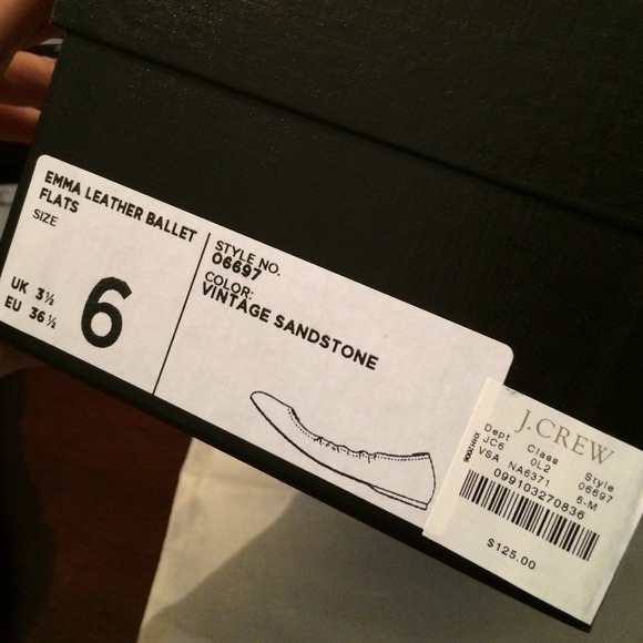 ⭐️HOST PICK⭐️ J. Crew Emma Leather Flats in nude - Picture 4 of 4