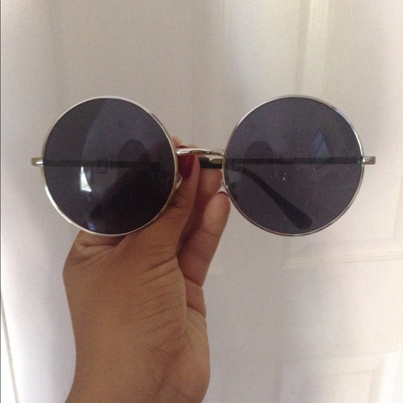 round sunglasses