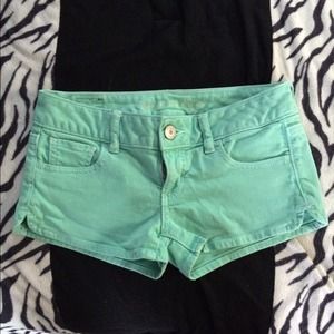 Cute teal AE shorts