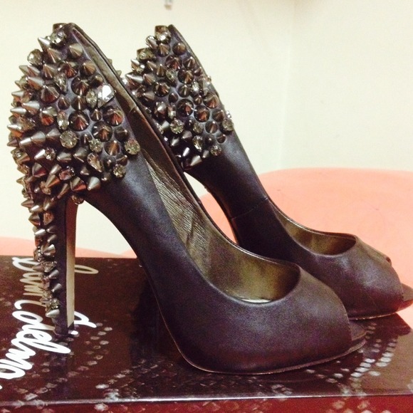 SAM EDELMAN leather studded pumps