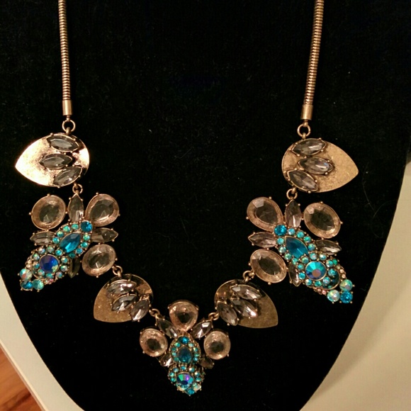 Statement necklace!