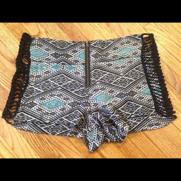 ❌❌TRADING❌❌ Acacia swimwear paia shorts