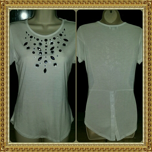 🔴Bundled🔴💐Bling Summer Top💐 - Picture 2 of 3