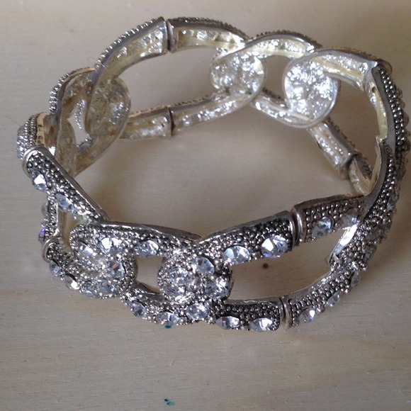 Bracelet - Picture 3 of 3