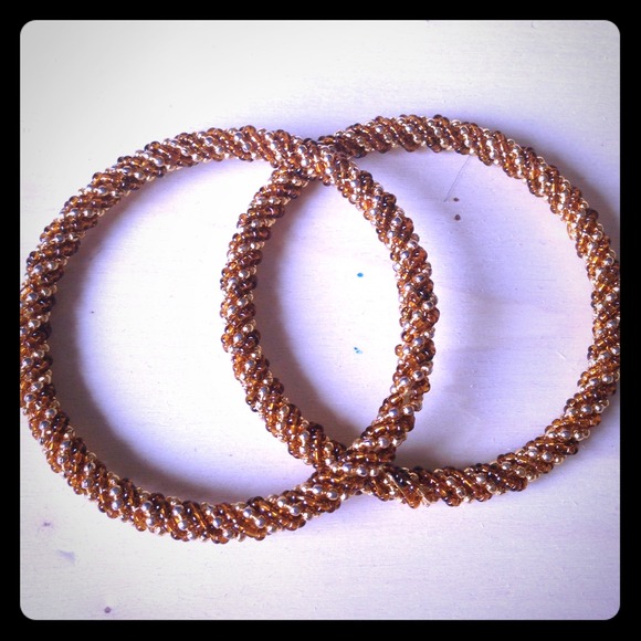 Gold and brown tone beaded bracelet