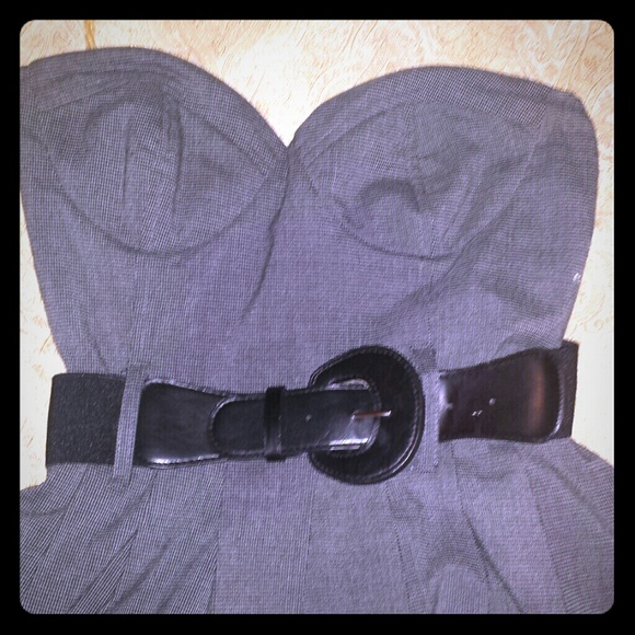 Strapless gray dress