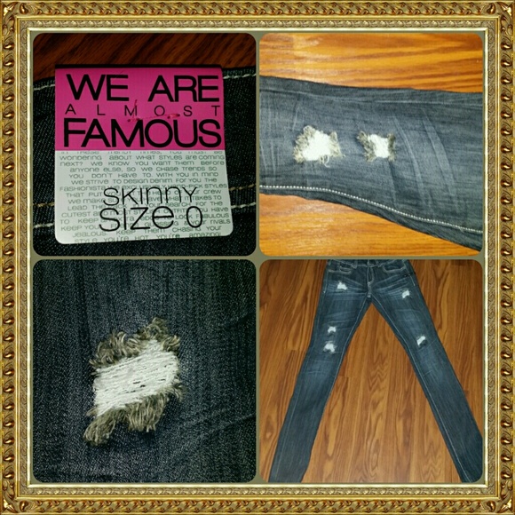 ๐ดBundled๐ดAlmost Famous jeans - Picture 2 of 3