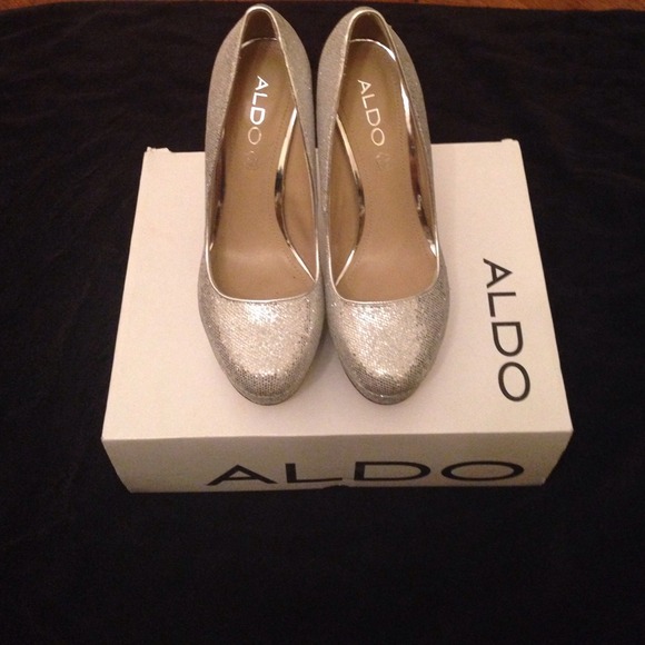 🔴🔵SALE🔵🔴ALDO silver glitter platform heels - Picture 4 of 4