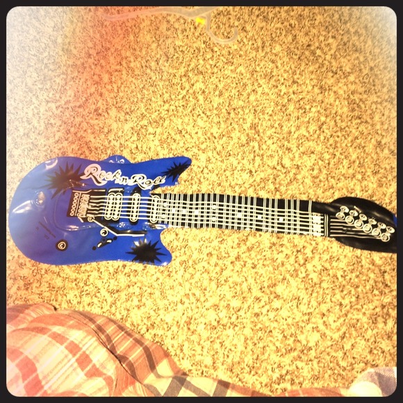 Inflatable guitar