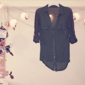 ❌SOLD❌ Forest Green Button Down 🌲