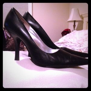 Chinese Laundry Black Heels Reduced!!!!!!!