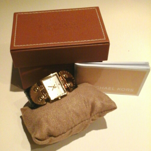 SOLD! -  Michael Kors Watch Python/Gold Hardware - Picture 4 of 4