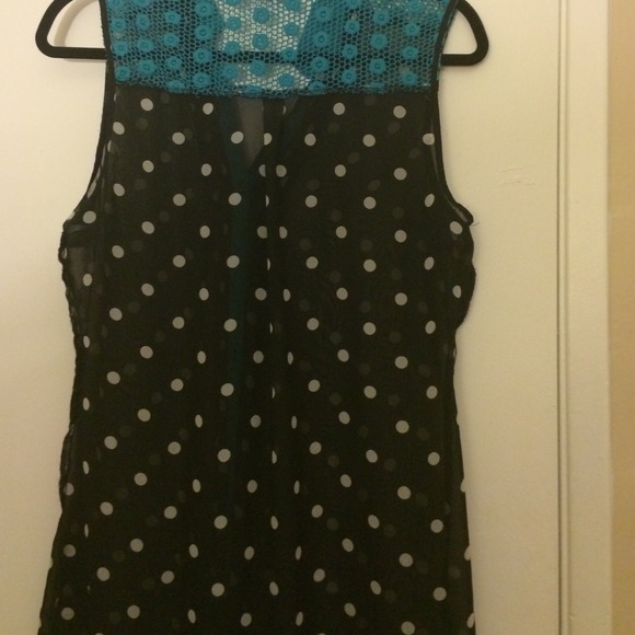 Top - Picture 2 of 2