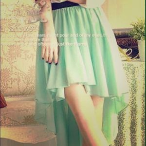 Mint high low skirt