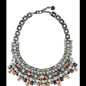 Stella and Dot KAHLO BIB NECKLACE - HEMATITE