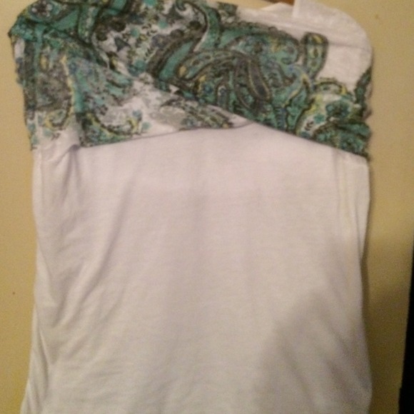 A gorgeous shirt NWOT!!!! NEVER WORN! - Picture 4 of 4