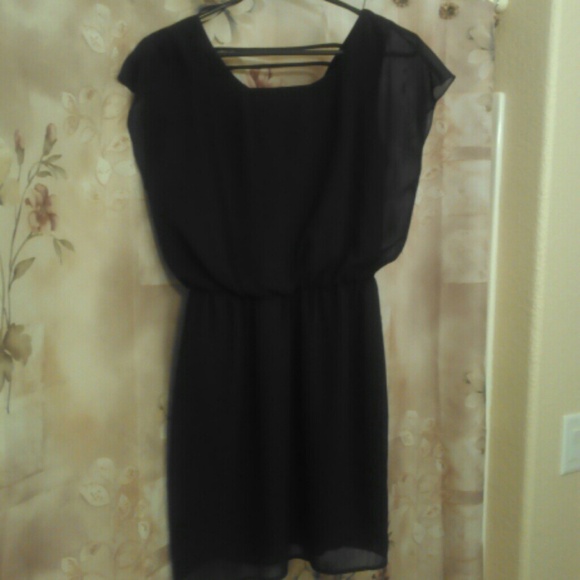 SOLD ON ANOTHER VENUE....Dress