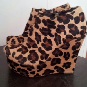 Leopard Wedges