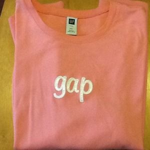 Light pink GAP t-shirt