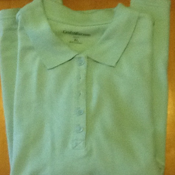 Short sleeve polo shirt in mint green. New no tags