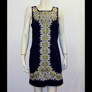 Delia Embroidered Shift Dress sz 0