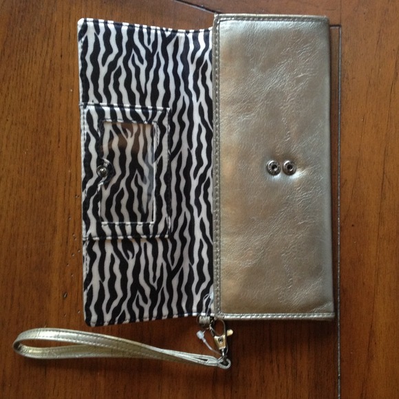 Wallet clutch